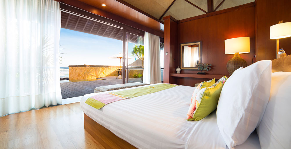 Villa Bayu Gita Beachfront - Opulent master suite one